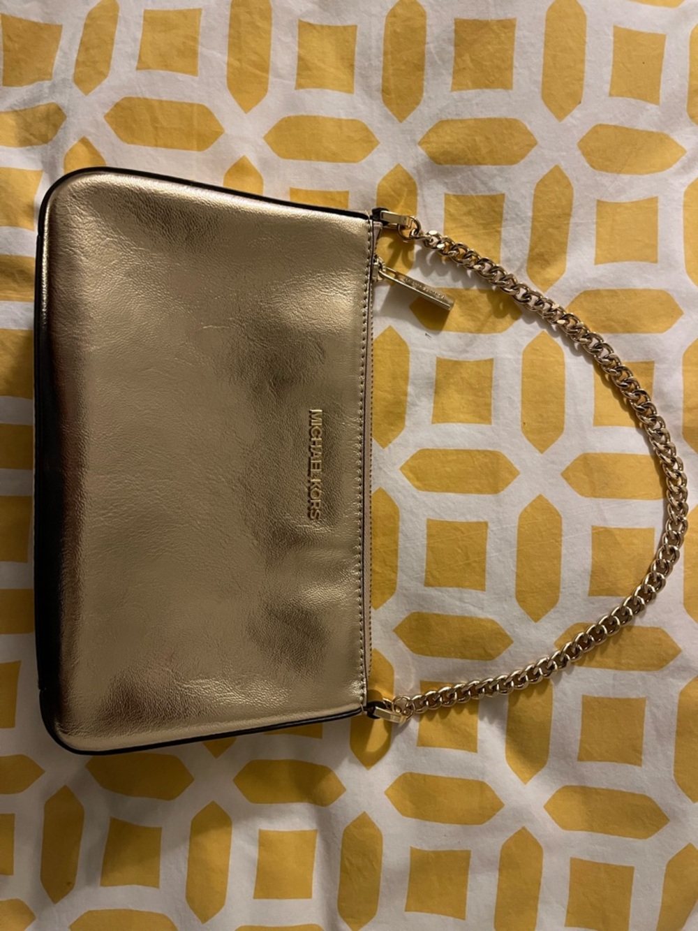 Michael Kors Metallic Gold Chain Shoulder Clutch/Bag
#bag #mini bag